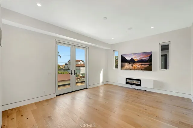 $2,899,000 | 620 Huntington Street, Huntington Beach, CA 92648