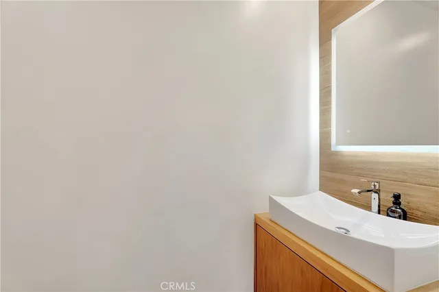 $2,899,000 | 620 Huntington Street, Huntington Beach, CA 92648