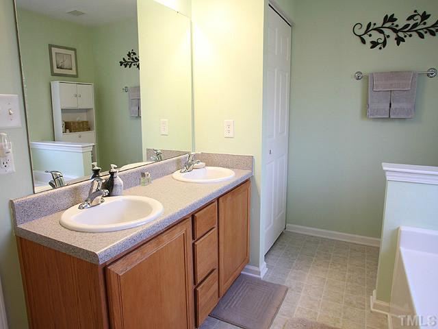 607 Hanson Road Durham, NC 27713 - Photo 8 of 20 Photo 8