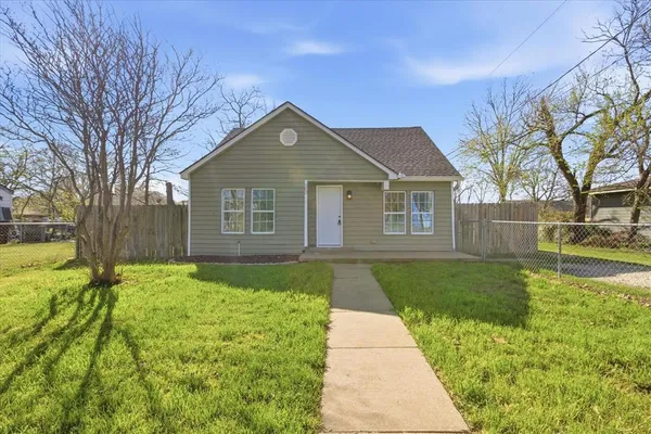 $190,000 | 303 North Connett Street, Leonard, TX 75452