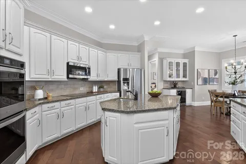 $1,100,000 | 11505 Wheat Ridge Road, Charlotte, NC 28277