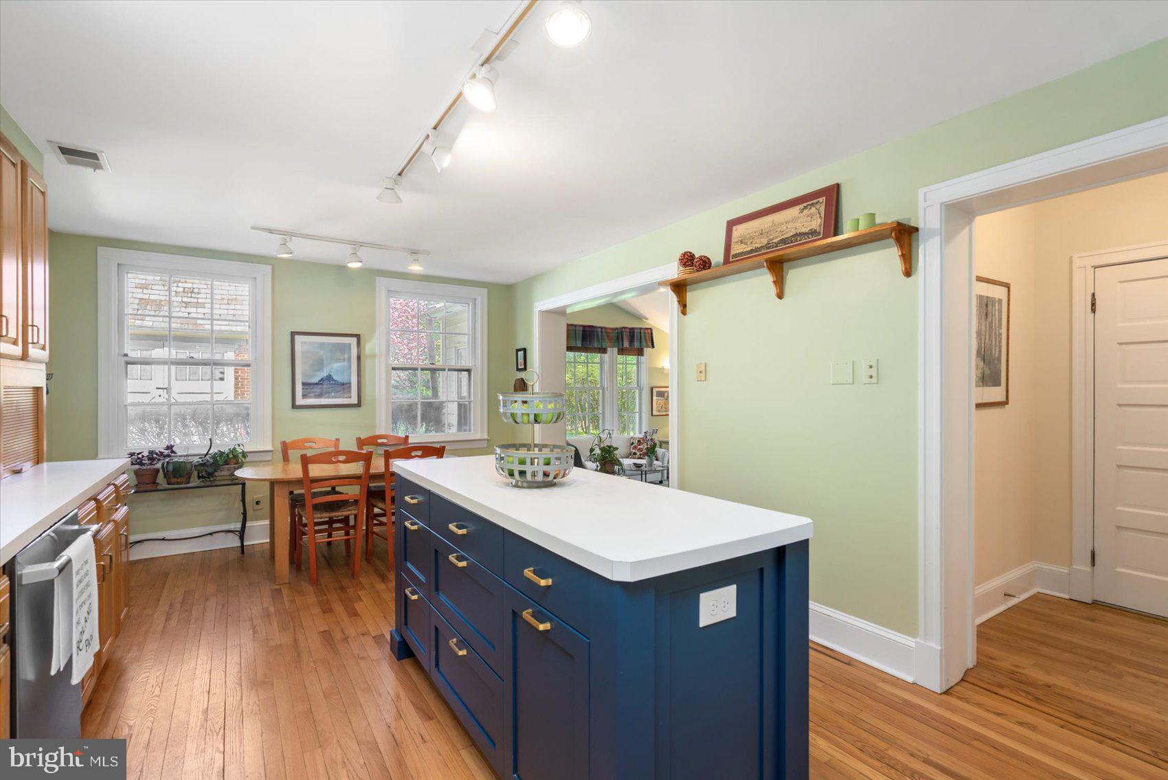 600 Somerset Road Baltimore, MD 21210 - Photo 13 of 59 a view of a kitchen from a dining room