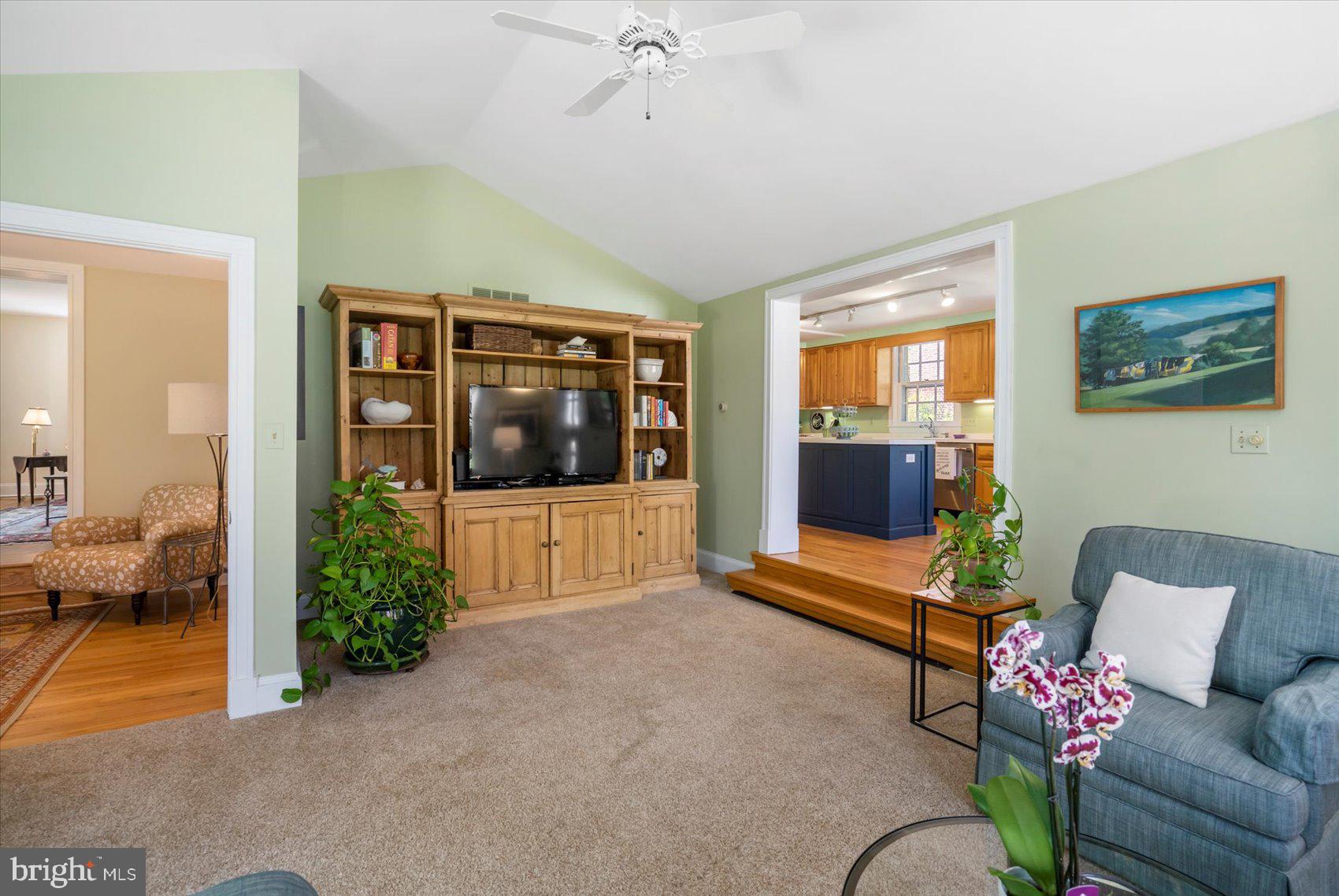 600 Somerset Road Baltimore, MD 21210 - Photo 23 of 59 a living room with furniture and a large window