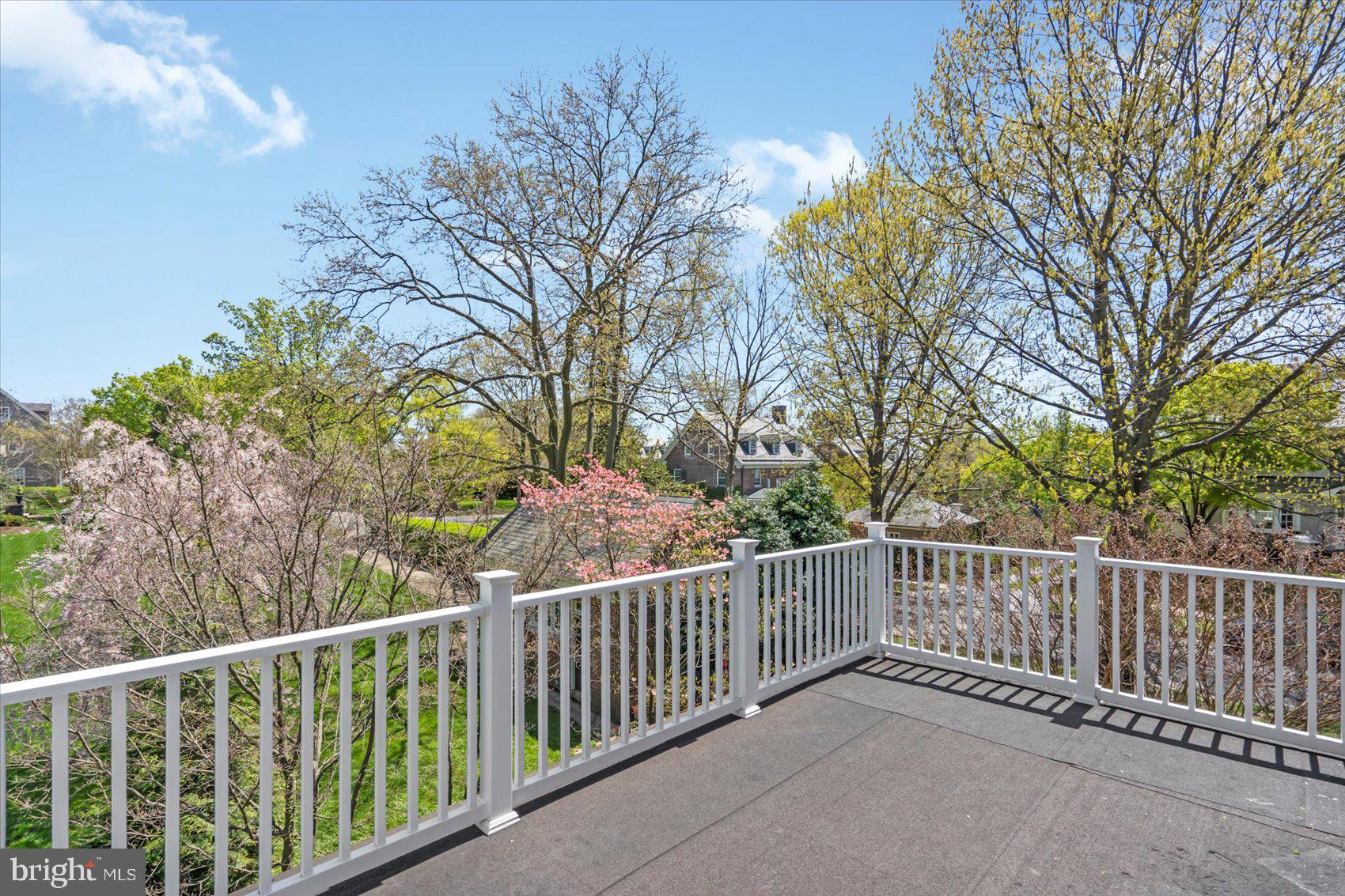 600 Somerset Road Baltimore, MD 21210 - Photo 34 of 59 a view of a wooden fence
