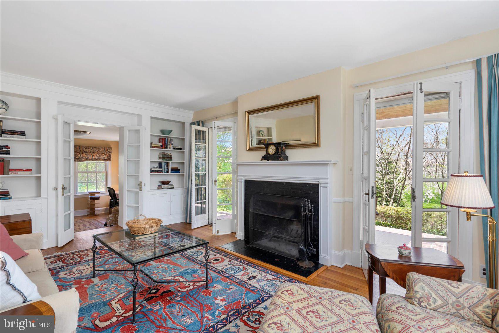 600 Somerset Road Baltimore, MD 21210 - Photo 4 of 59 a living room with furniture and a fireplace