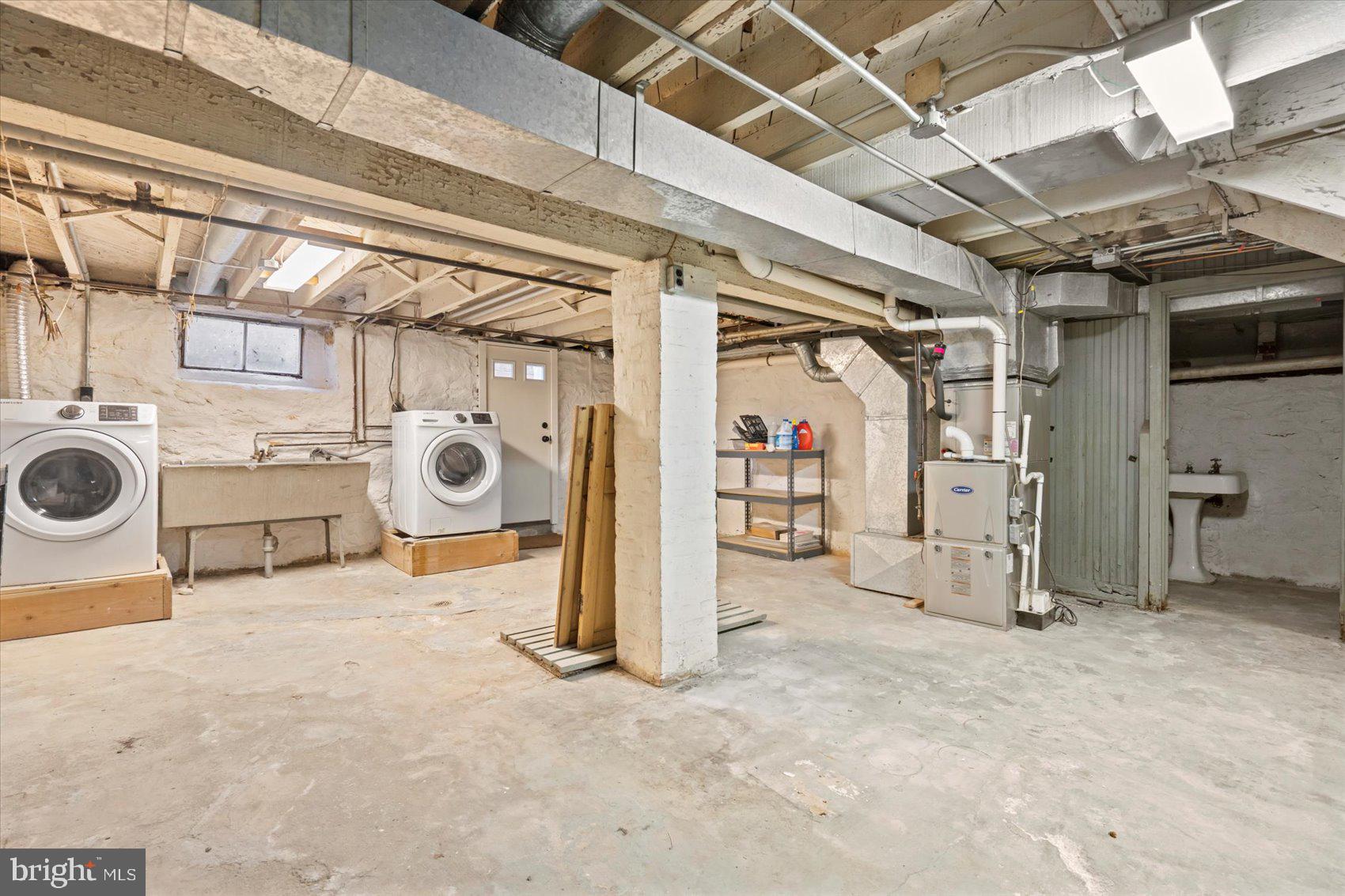 600 Somerset Road Baltimore, MD 21210 - Photo 48 of 59 a view of a room with gym equipment