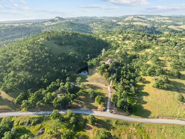 $1,390,000 | 14801 Vaira Ranch Road, Drytown, CA 95699