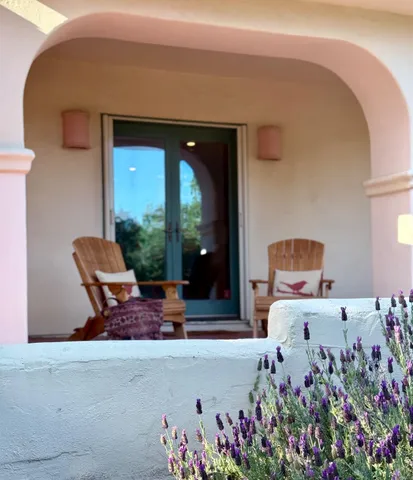 a picture of city view