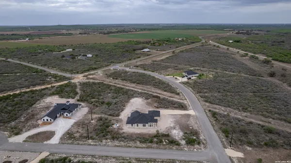$539,900 | 22 Greystone Hills, Uvalde, TX 78801
