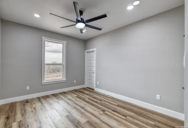 $539,900 | 22 Greystone Hills, Uvalde, TX 78801