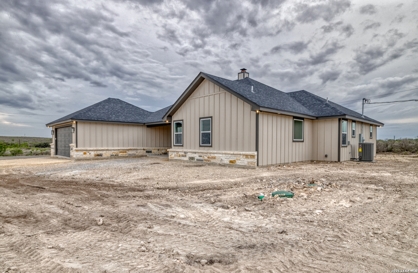 22 Greystone Hills Uvalde, TX 78801 - Photo 10 of 68 a house with trees in the background