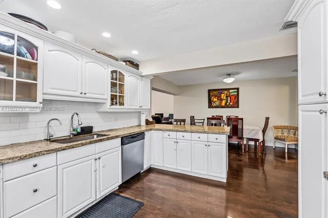 $570,000 | 3321 Northwest 64th Street, Fort Lauderdale, FL 33309