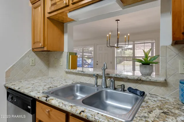 $79,000 | 112 Hillside Drive, Unit 16, Lafayette, LA 70503