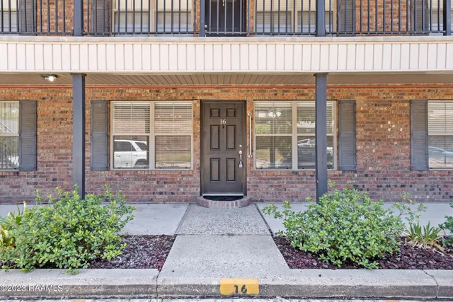$79,000 | 112 Hillside Drive, Unit 16, Lafayette, LA 70503