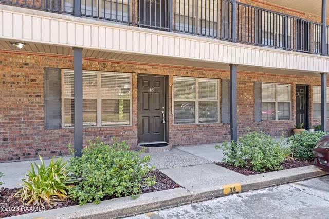 $79,000 | 112 Hillside Drive, Unit 16, Lafayette, LA 70503