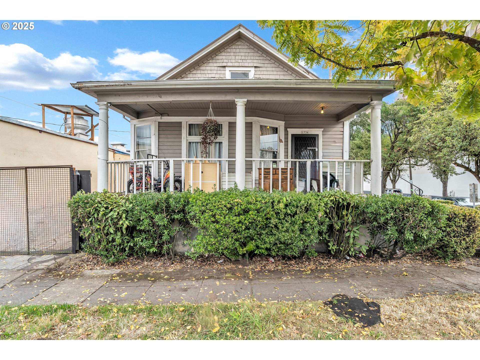 1736 Southeast 7th Avenue Portland, OR 97214 - Photo 1 of 38