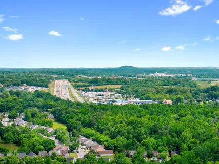 $569,500 | 2129 Wooddale Lane, Nashville, TN 37214