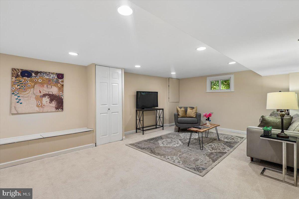 1501 Crest Road Silver Spring, MD 20902 - Photo 26 of 50 Spacious Lower Level Family Room