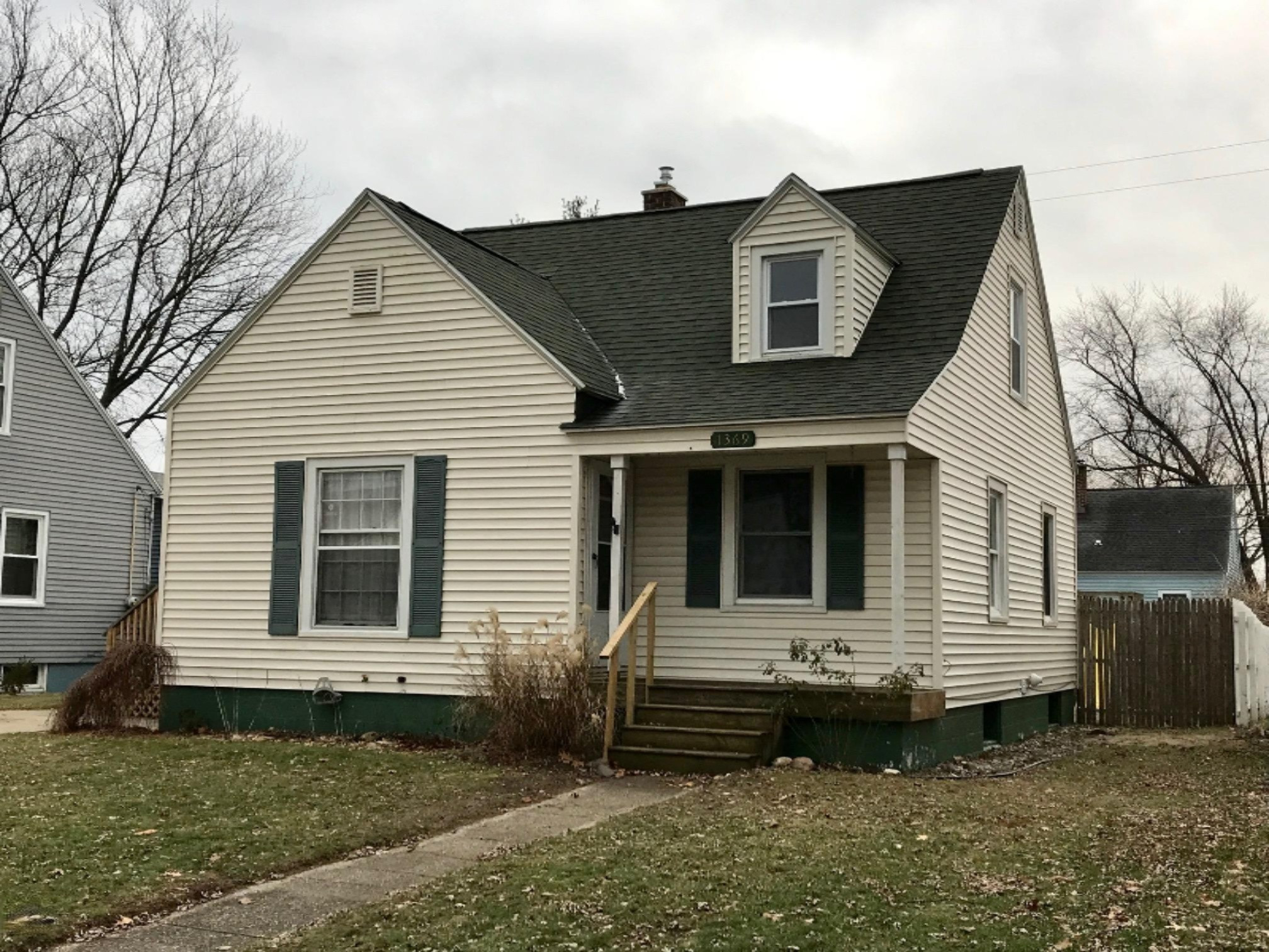 1369 Princeton Road Muskegon, MI 49441 - Photo 1 of 22 IMG_8707