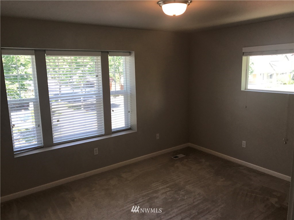 7008 Axis Street Southeast Lacey, WA 98513 - Photo 14 of 25