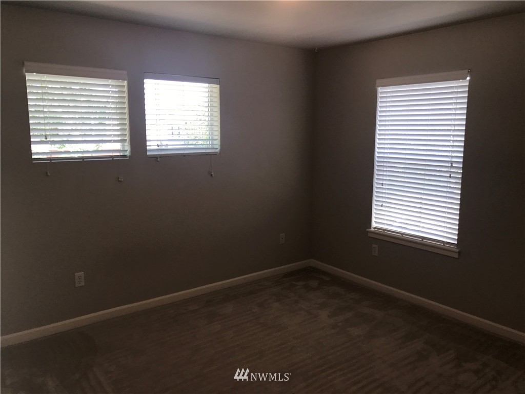 7008 Axis Street Southeast Lacey, WA 98513 - Photo 15 of 25