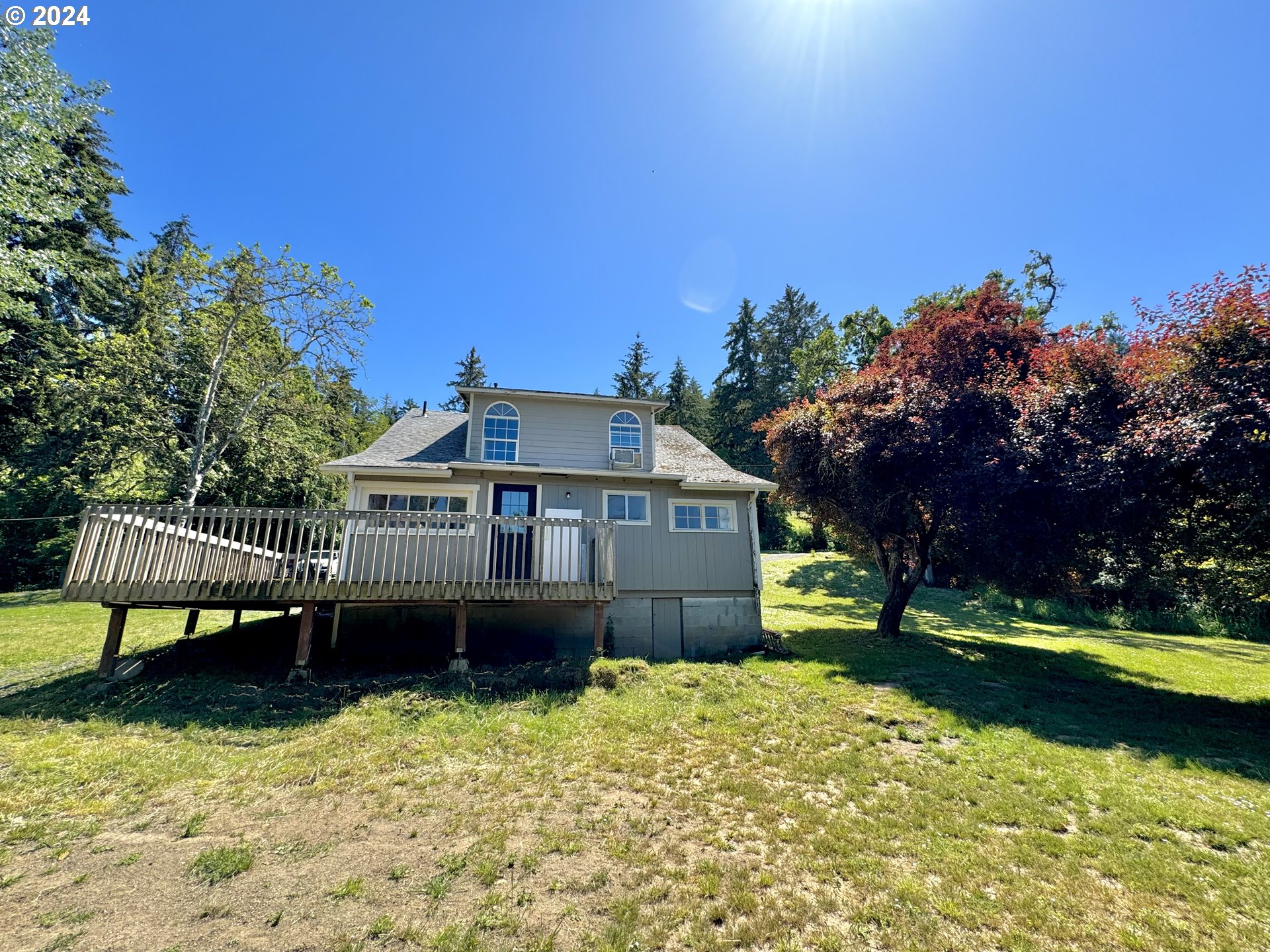 1463 Southside Road Sutherlin, OR 97479 - Photo 1 of 48 a view of a house with a yard