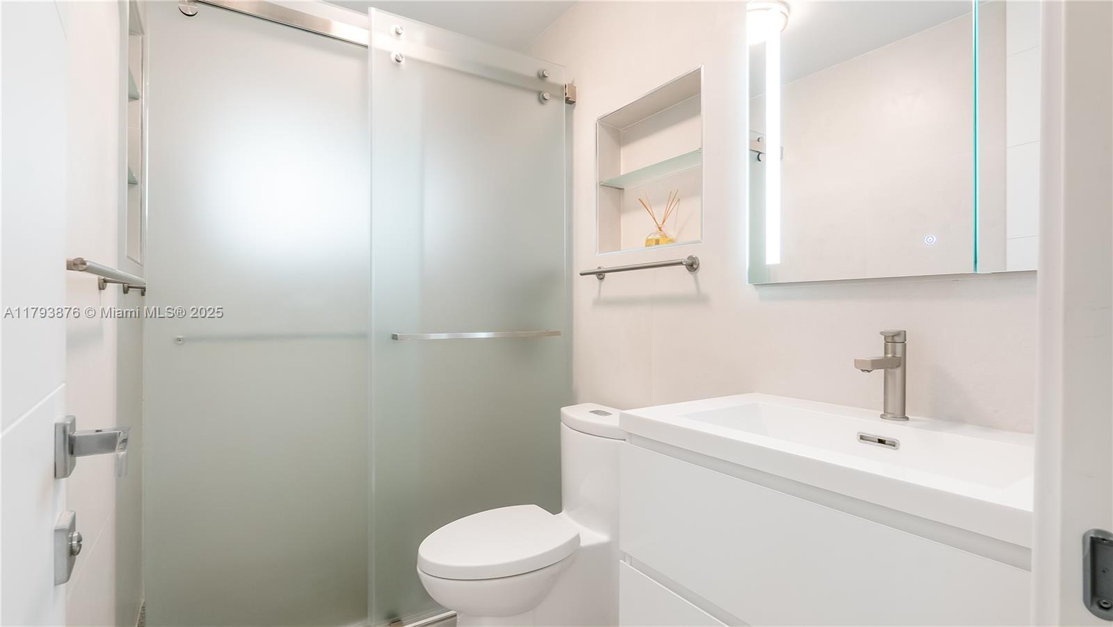 4512 Sea Grape Drive, Unit E2 Lauderdale-by-the-Sea, FL 33308 - Photo 28 of 38