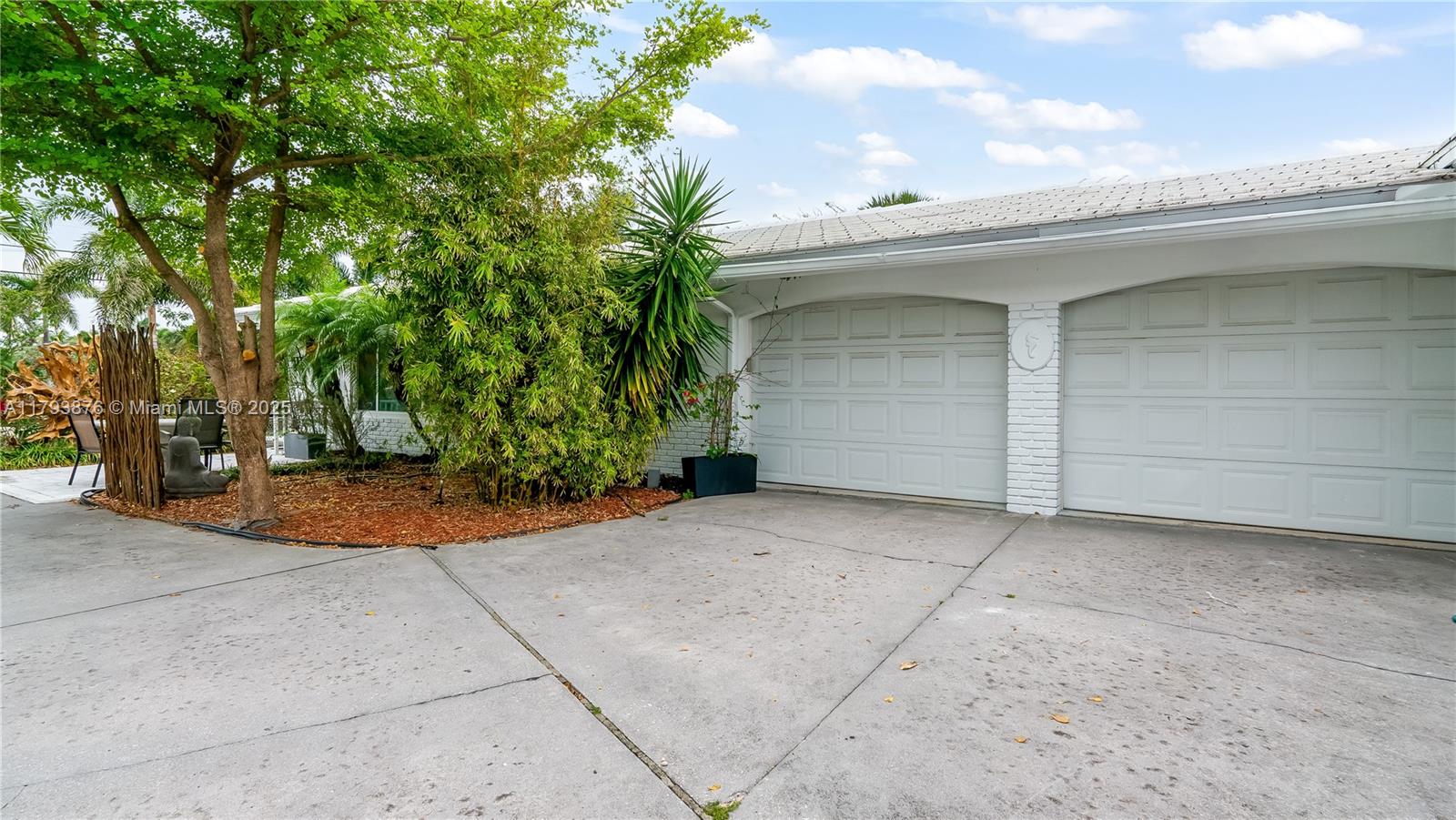 4512 Sea Grape Drive, Unit E2 Lauderdale-by-the-Sea, FL 33308 - Photo 10 of 38