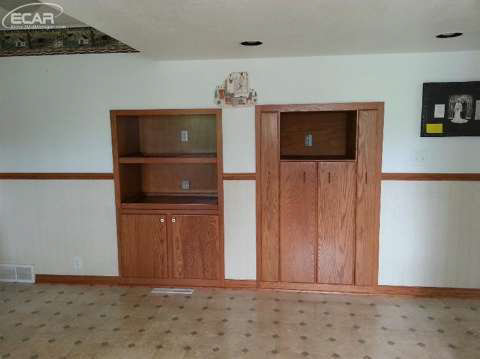 7600 Birch Run Road Millington, MI 48746 - Photo 10 of 29 20442874-9.JPG