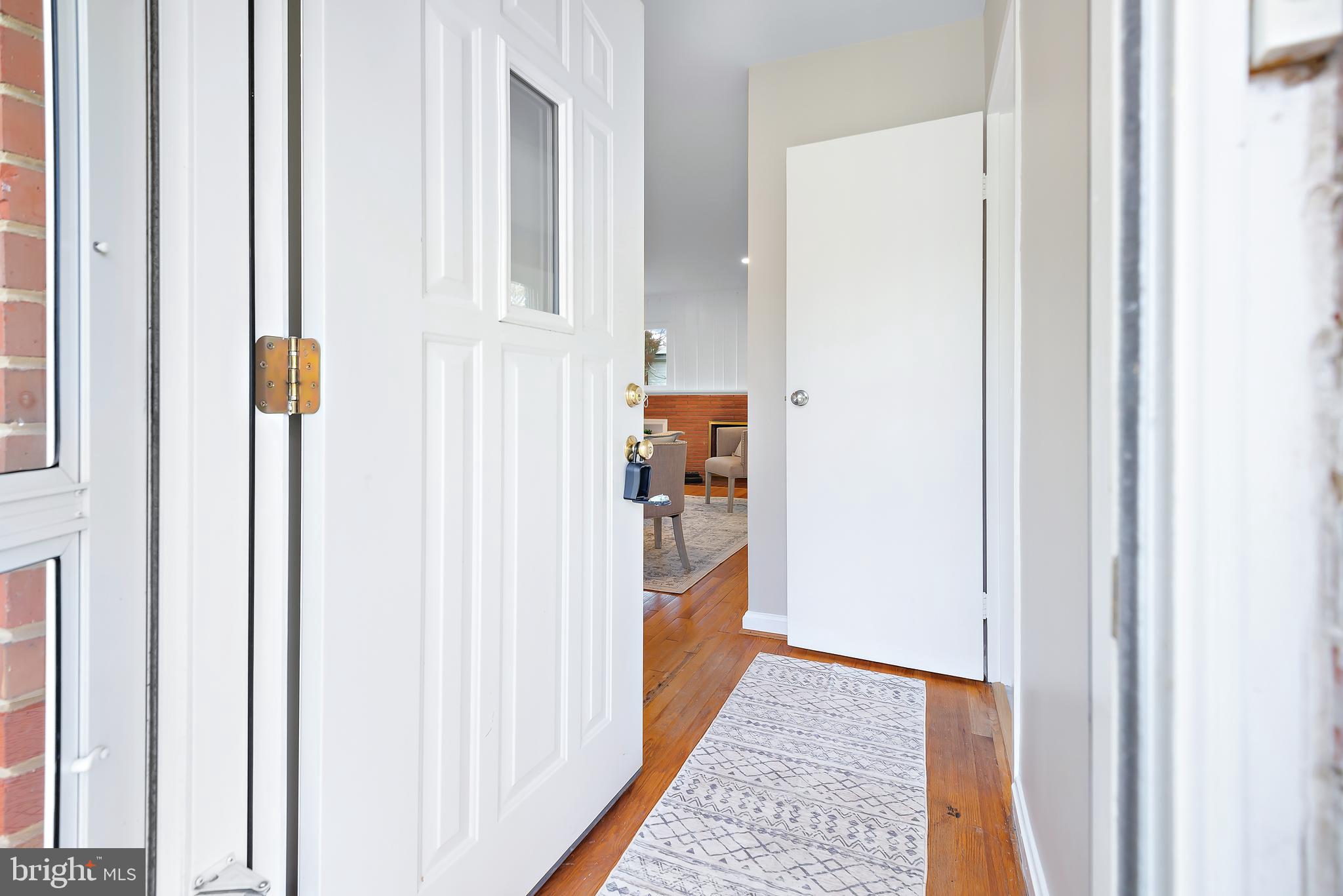 1603 Sanford Road Silver Spring, MD 20902 - Photo 3 of 61 Gallery Image 3