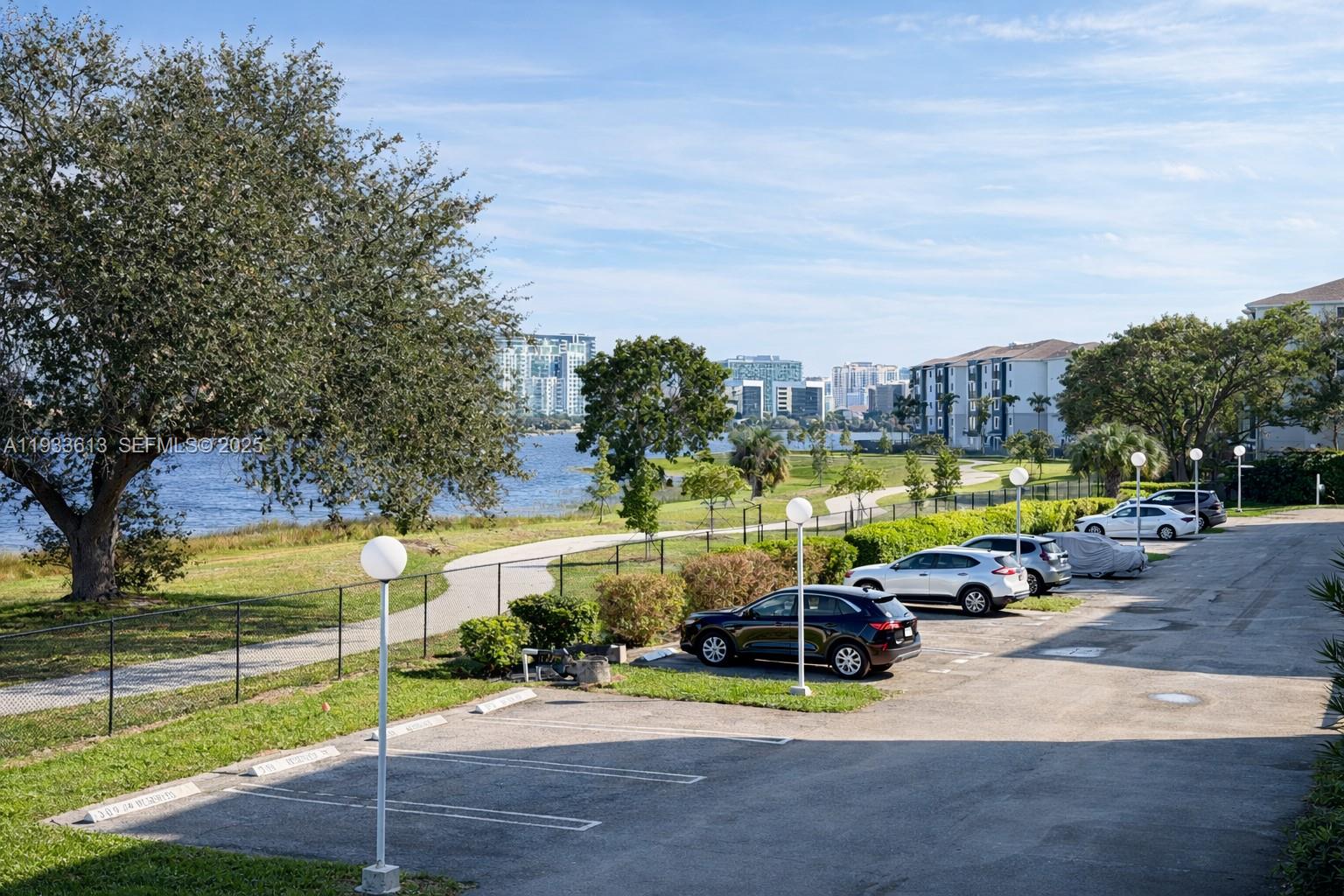 470 Executive Center Drive, Unit 2D West Palm Beach, FL 33401 - Photo 13 of 16