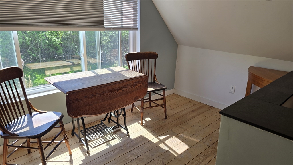 19 Denmark Street Worcester, MA 01605 - Photo 18 of 38