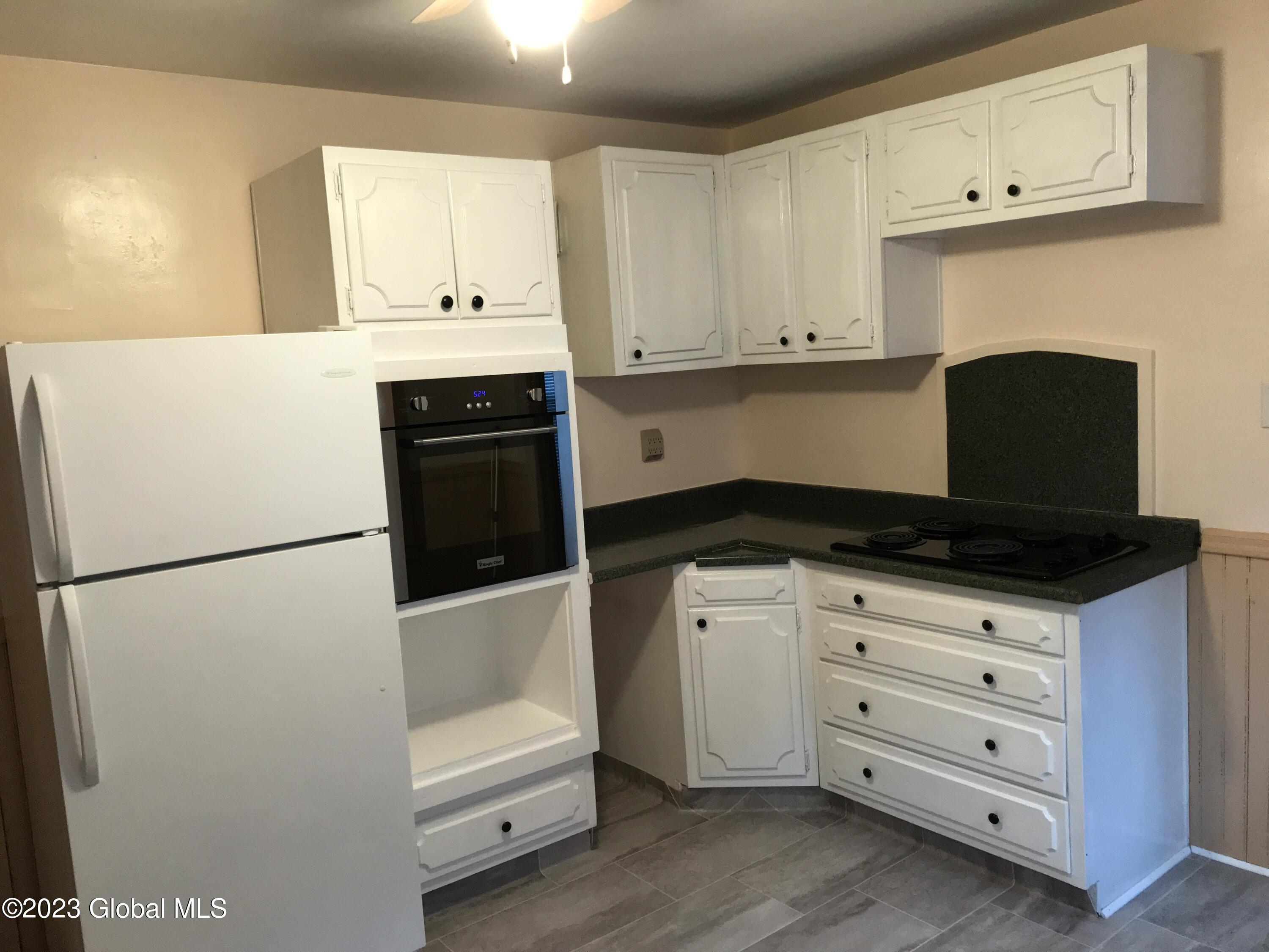 63 Elm Street Schenectady, NY 12304 - Photo 24 of 38 IMG_4917