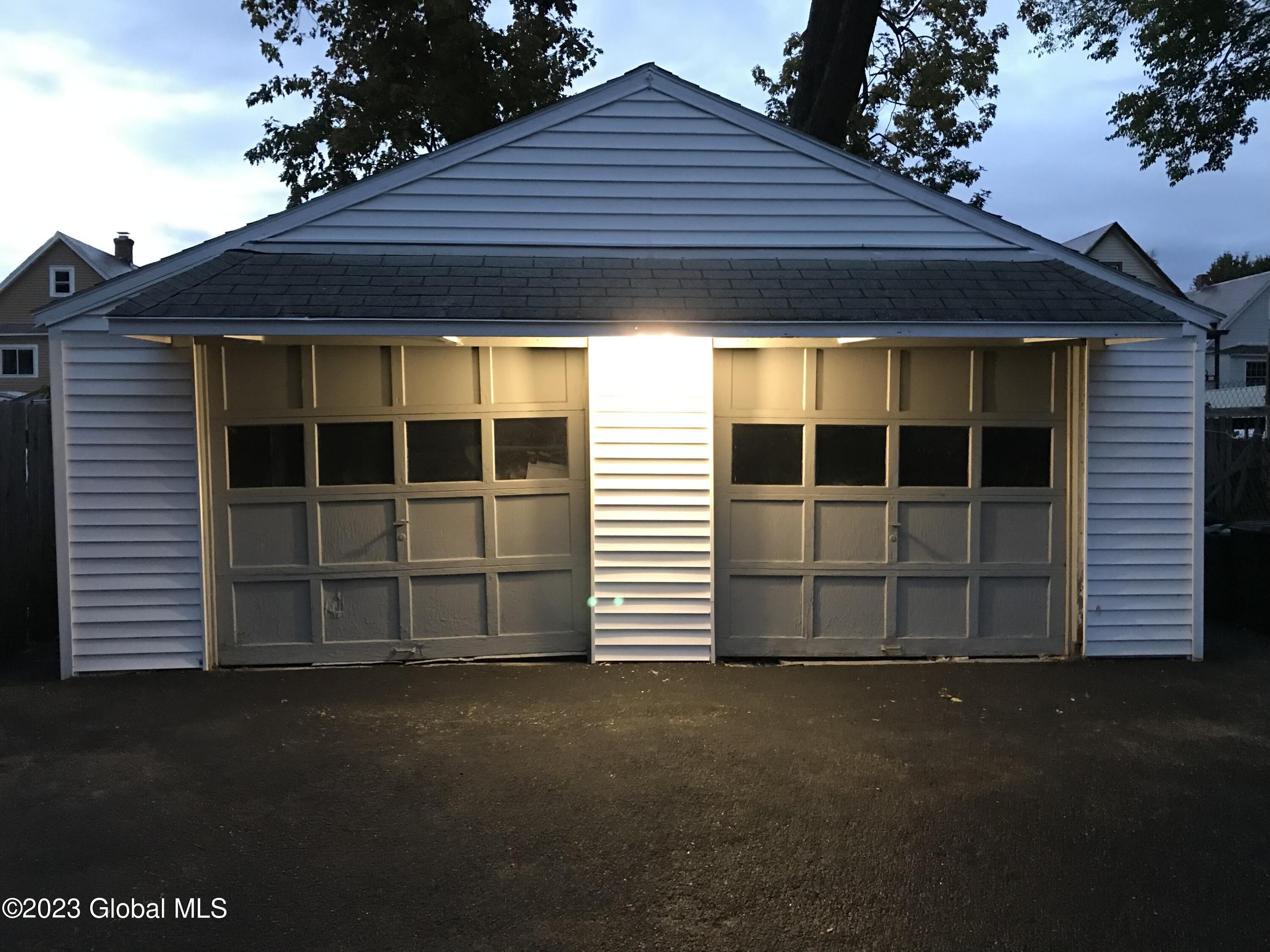 63 Elm Street Schenectady, NY 12304 - Photo 38 of 38 image4