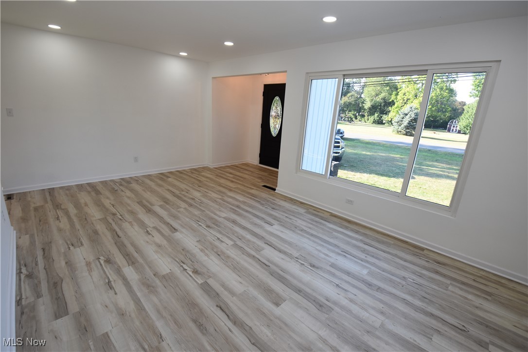 90 West Caston Road New Franklin, OH 44319 - Photo 12 of 42 Gallery Image 12