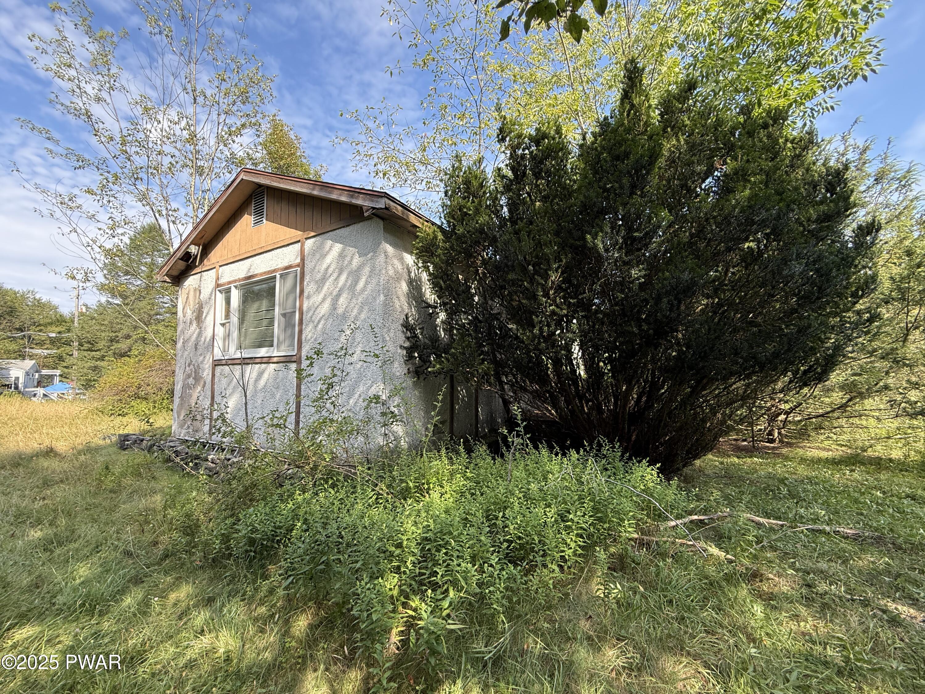 113 Deer Road Greentown, PA 18426 - Photo 4 of 17 Private .69 Acres