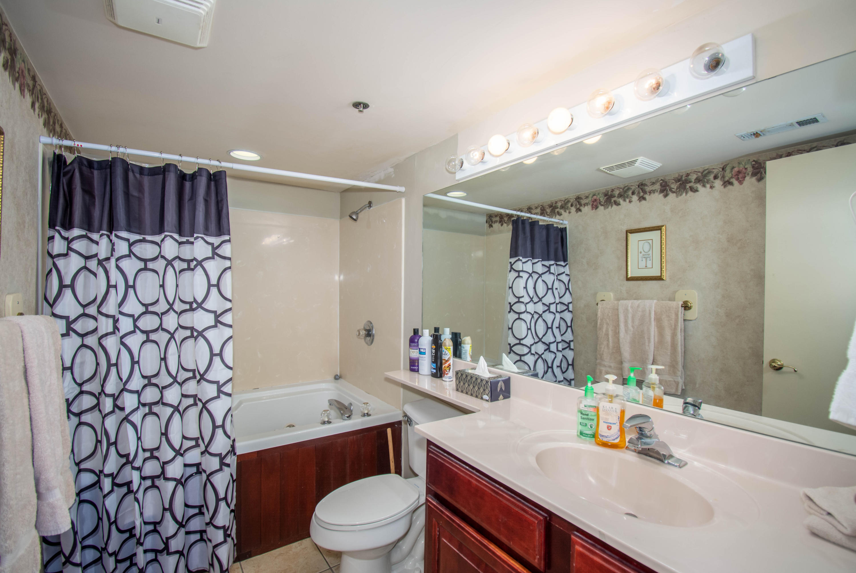 210 Roaring Fork Road, Unit 605 Gatlinburg, TN 37738 - Photo 16 of 28 DSC_0437-Edit