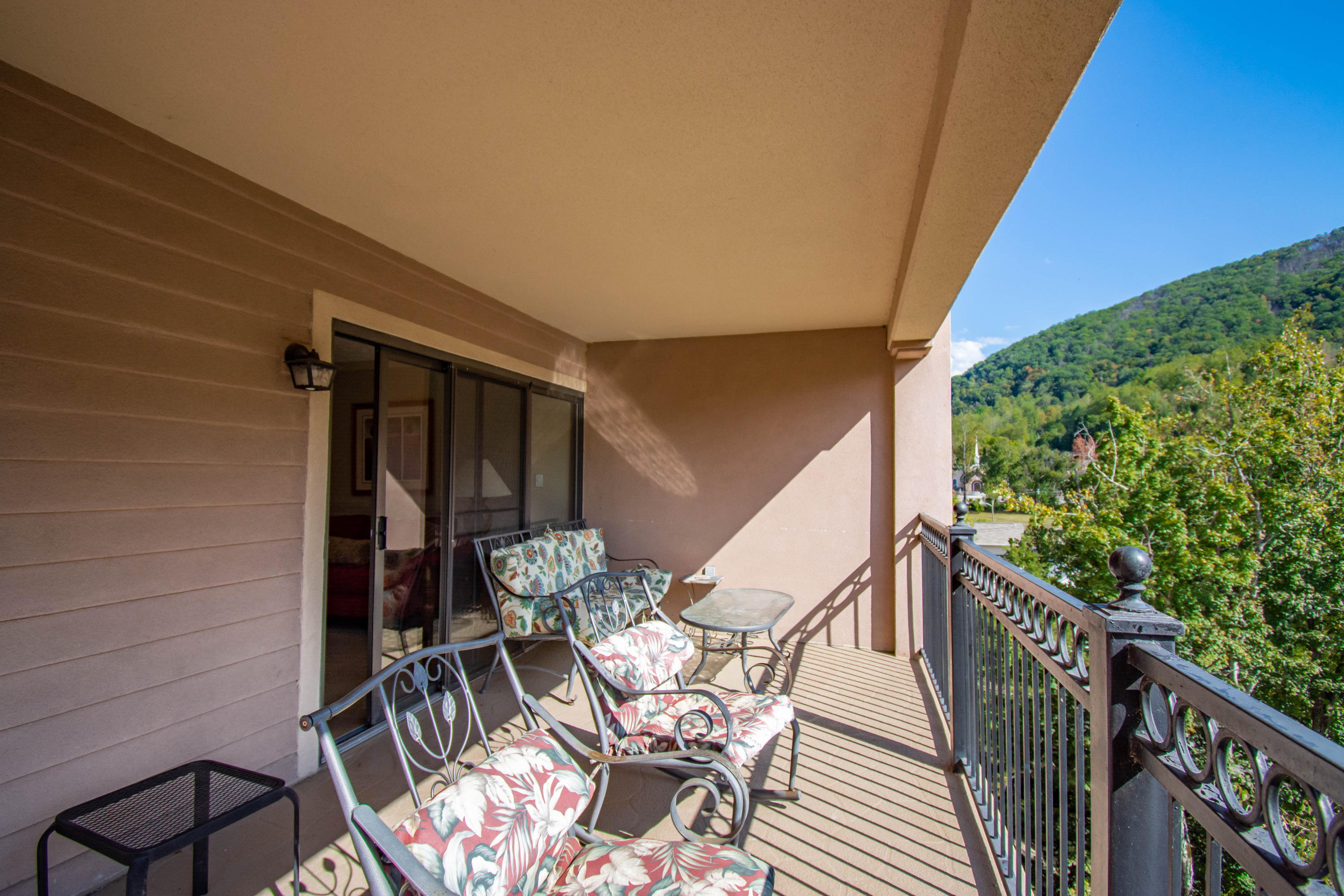 210 Roaring Fork Road, Unit 605 Gatlinburg, TN 37738 - Photo 19 of 28 DSC_0540