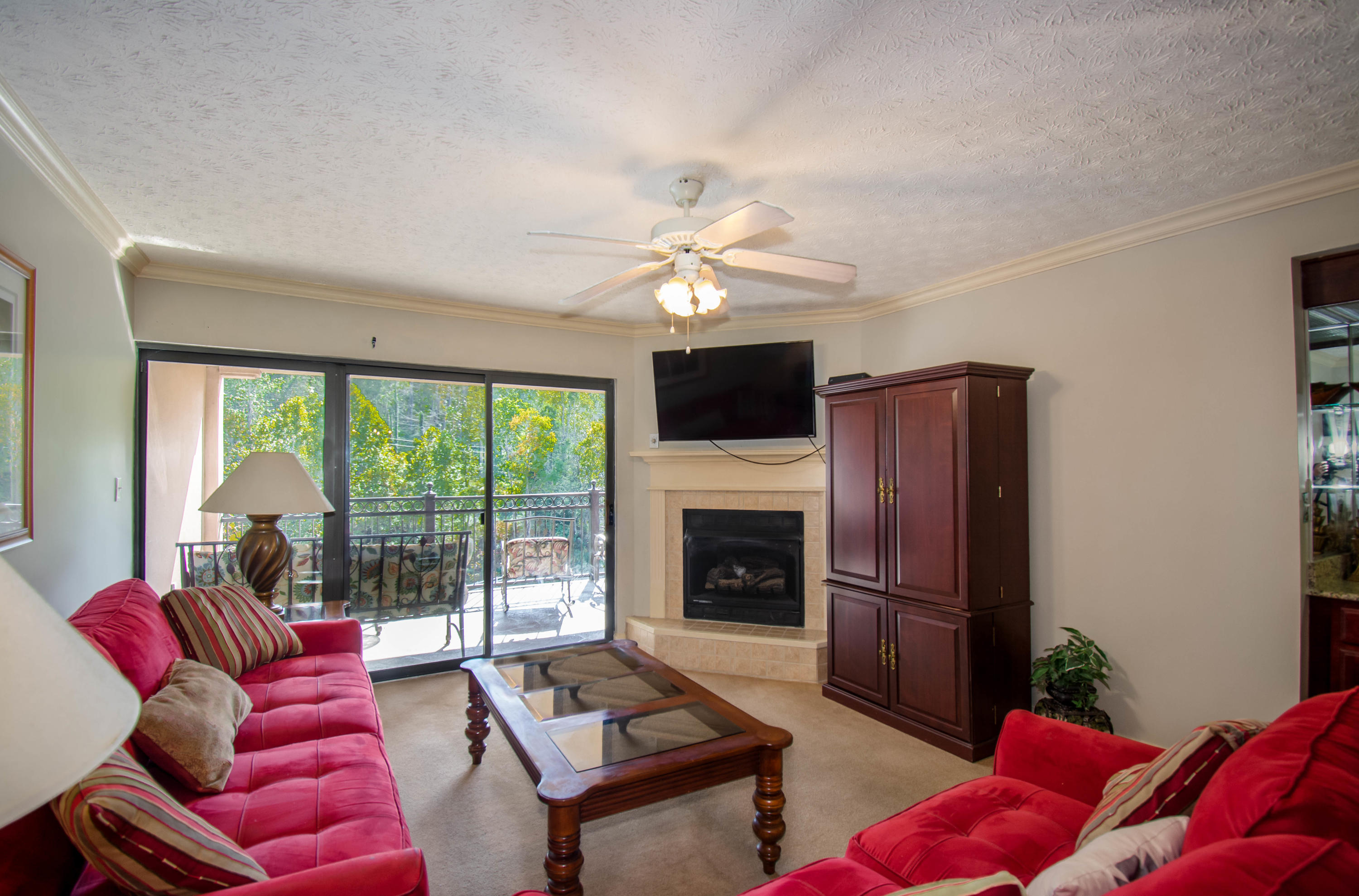 210 Roaring Fork Road, Unit 605 Gatlinburg, TN 37738 - Photo 9 of 28 DSC_0467-Edit-Edit-Edit