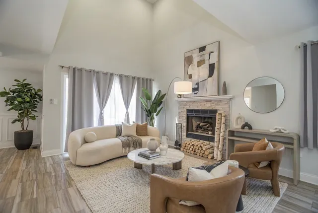 $265,000 | 14451 South Ravinia Avenue, Unit 1, Orland Park, IL 60462