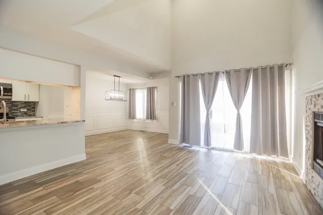 $265,000 | 14451 South Ravinia Avenue, Unit 1, Orland Park, IL 60462