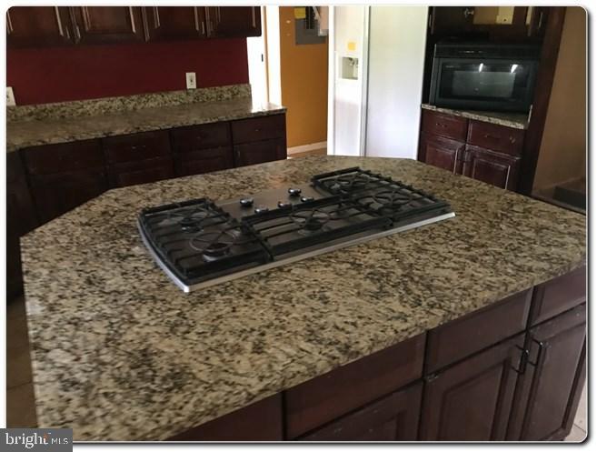 42 Pecks Corner-Cohansey Road Bridgeton, NJ 08302 - Photo 14 of 23 Gallery Image 14