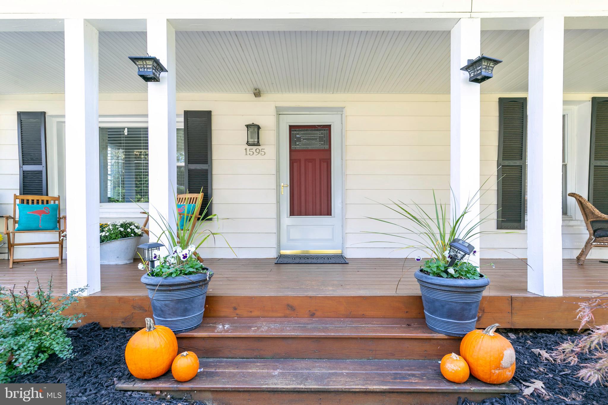 Move in time to give thanks during the Holidays...