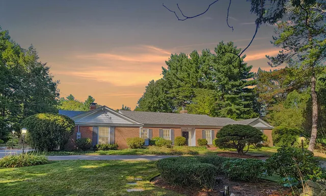 $1,050,000 | 120 Ledgewood Road, Manchester, NH 03104