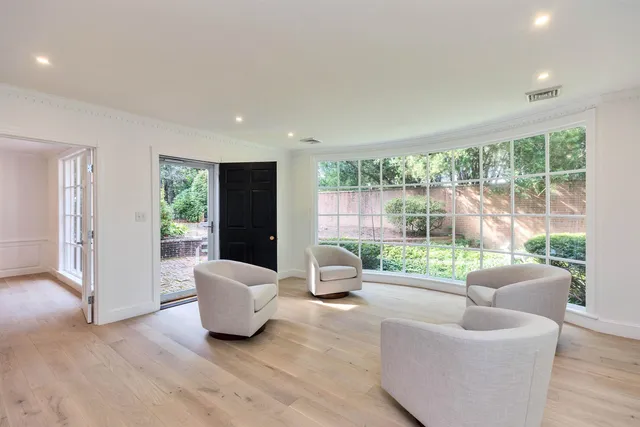 $1,050,000 | 120 Ledgewood Road, Manchester, NH 03104