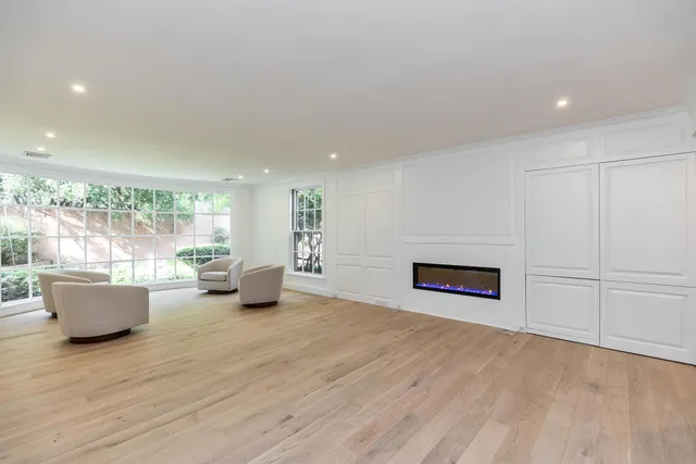 $1,050,000 | 120 Ledgewood Road, Manchester, NH 03104