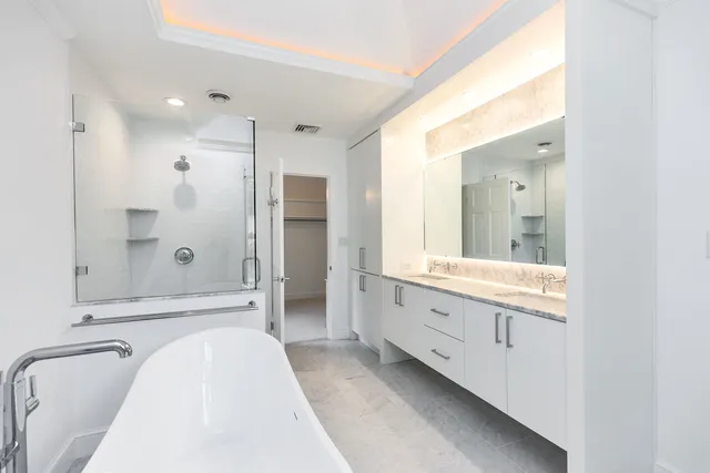 $1,050,000 | 120 Ledgewood Road, Manchester, NH 03104