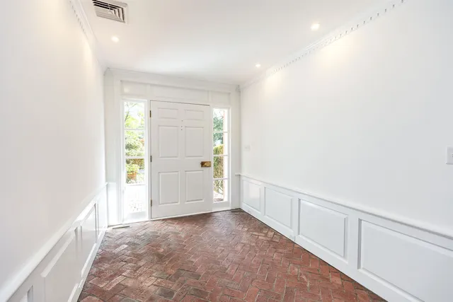 $1,050,000 | 120 Ledgewood Road, Manchester, NH 03104