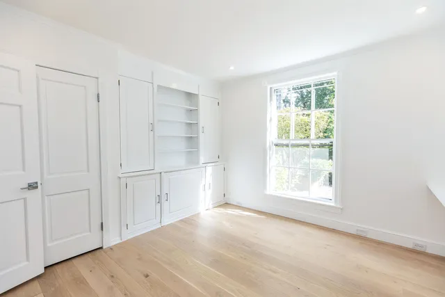 $1,050,000 | 120 Ledgewood Road, Manchester, NH 03104