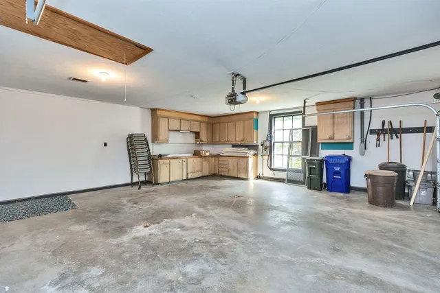 $1,050,000 | 120 Ledgewood Road, Manchester, NH 03104